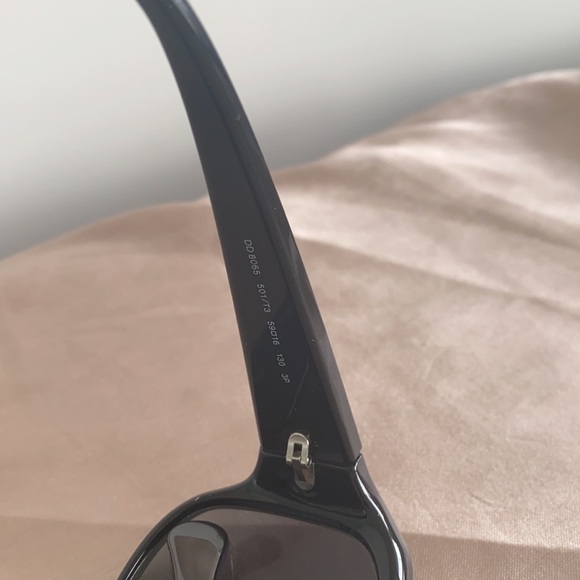 D&G sunglass - Picture 8 of 8